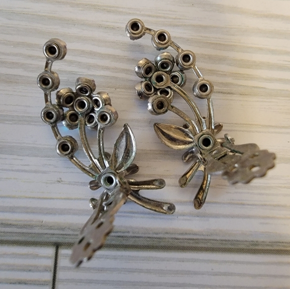 G1 Vintage Silver-tone & Blue Stone Clip-on Earrings - Picture 2 of 3